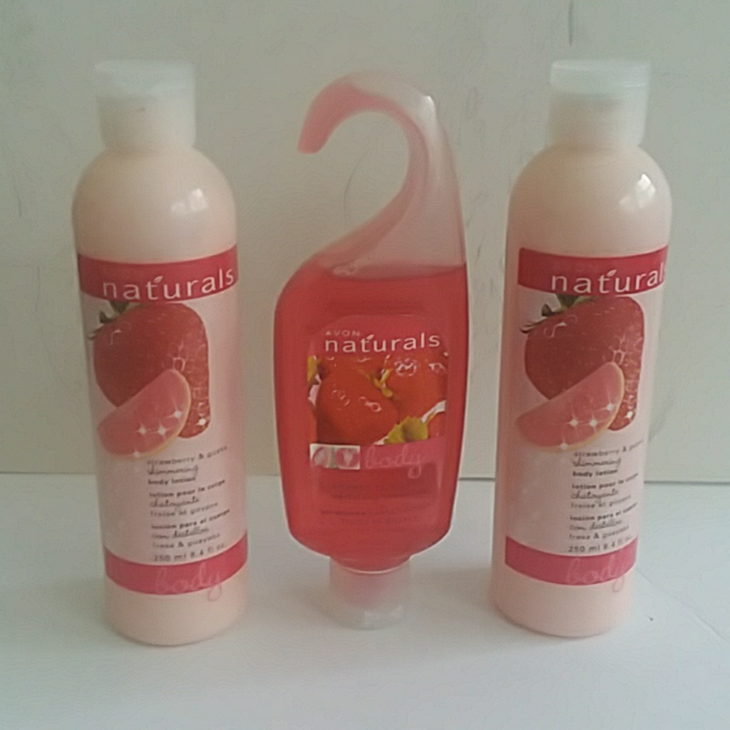 Avon Naturals Strawberry Guava Body Lotion And Gel